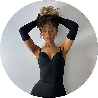 Thea Melville 