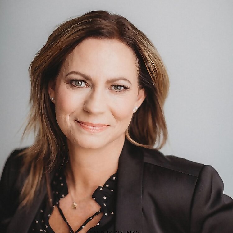 Lisa Mueller