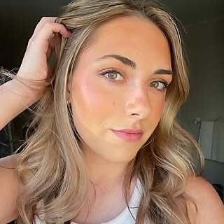 Beth L