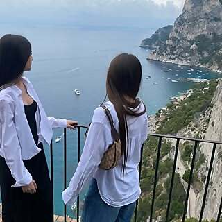 Ambi & Ava