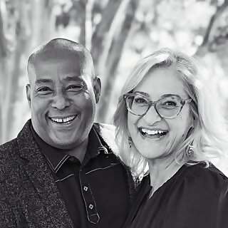 Nestor Herrera & Michelle Phillips