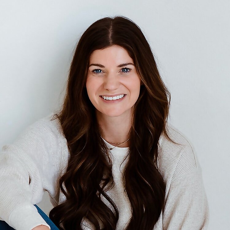 Alyssa Curnutt