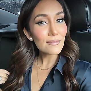  Angela Lauren Stewart