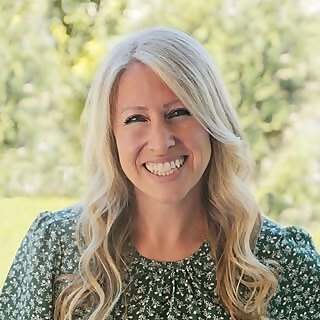 Lindsay Neff