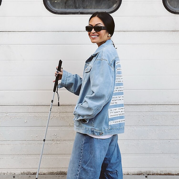 Mara Lauren Hutchinson