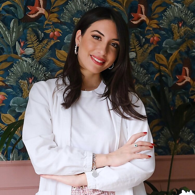 Dr. Alice Carnevale