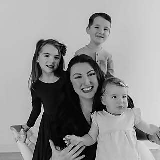 Stephanie Grabowecky