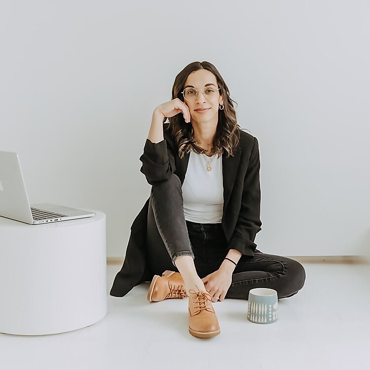 Chantal Carriere Khan