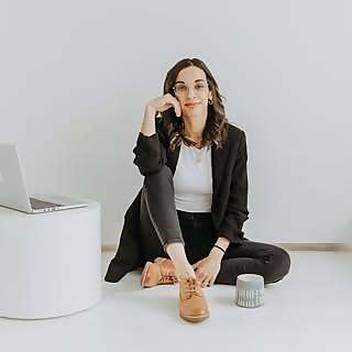 Chantal Carriere Khan