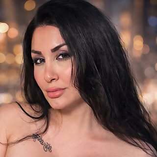 Mira Nouri