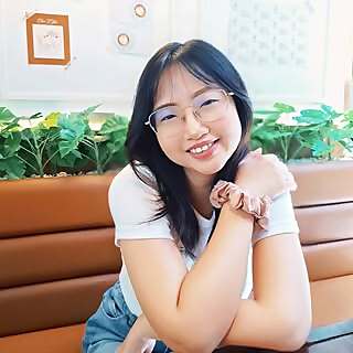 Alinda Tadyani Desrina Santoso