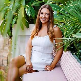 Kim Debaro 