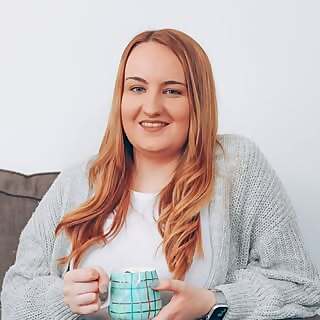 Holly Pryce
