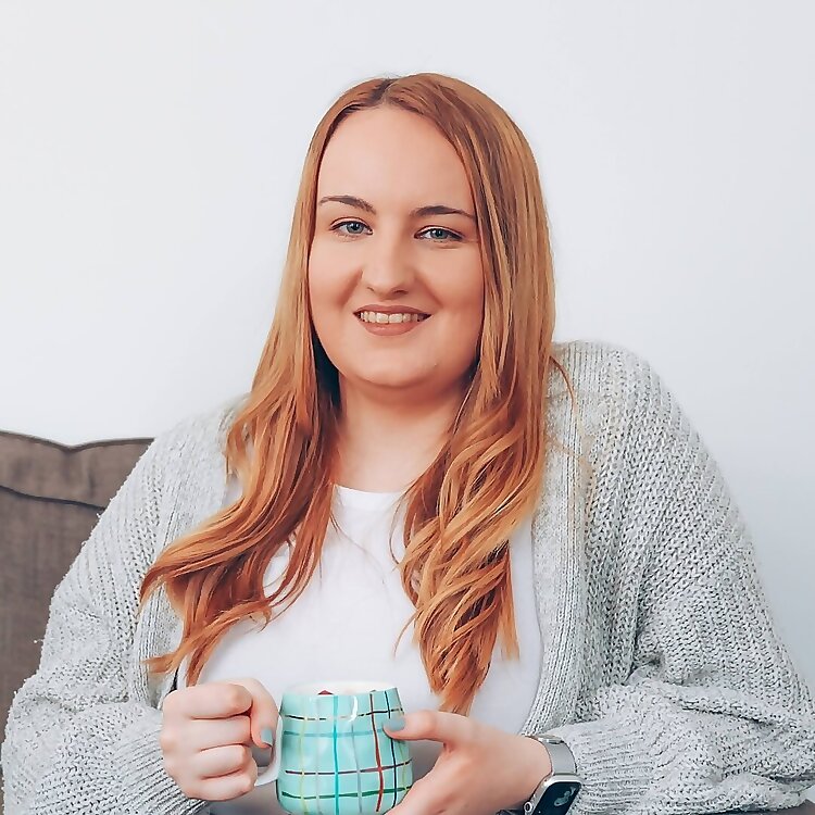Holly Pryce