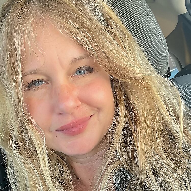 Jennifer Curnutt