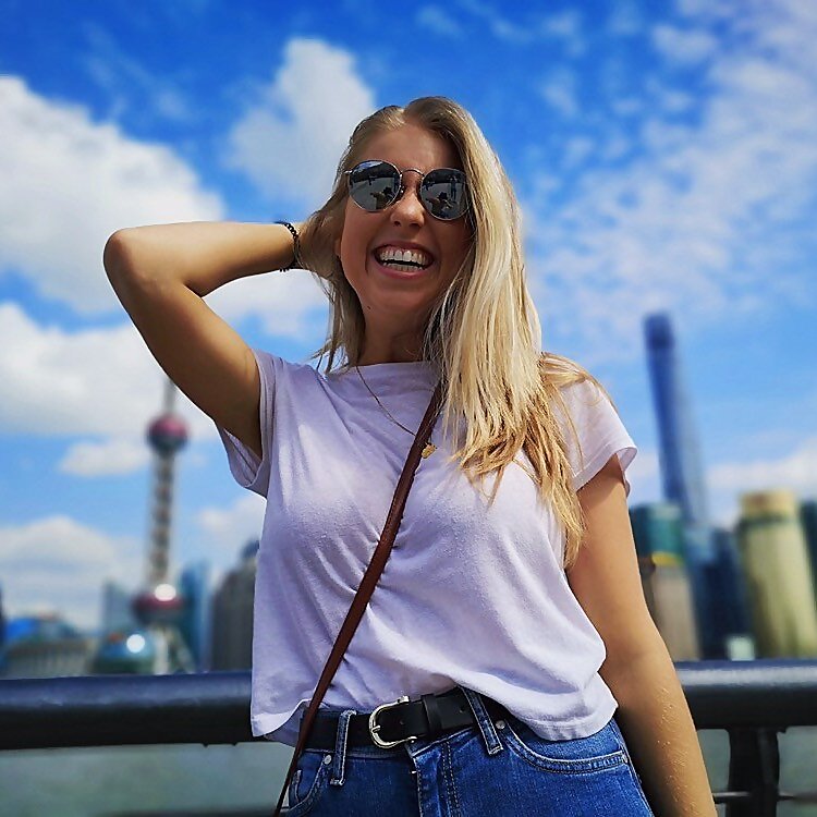 Amy Lyons