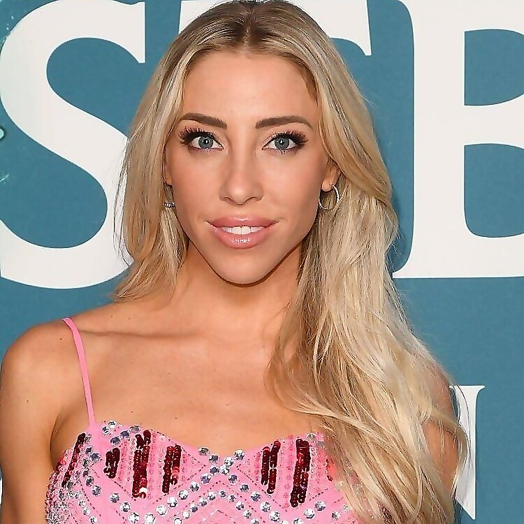 Olivia Harlan Dekker