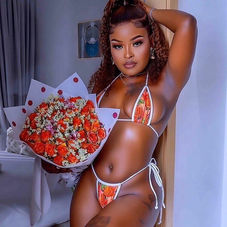 Dee Goddess