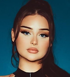 Kadee Weekes