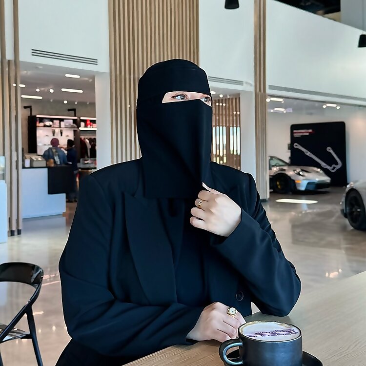 Manal Abrar 