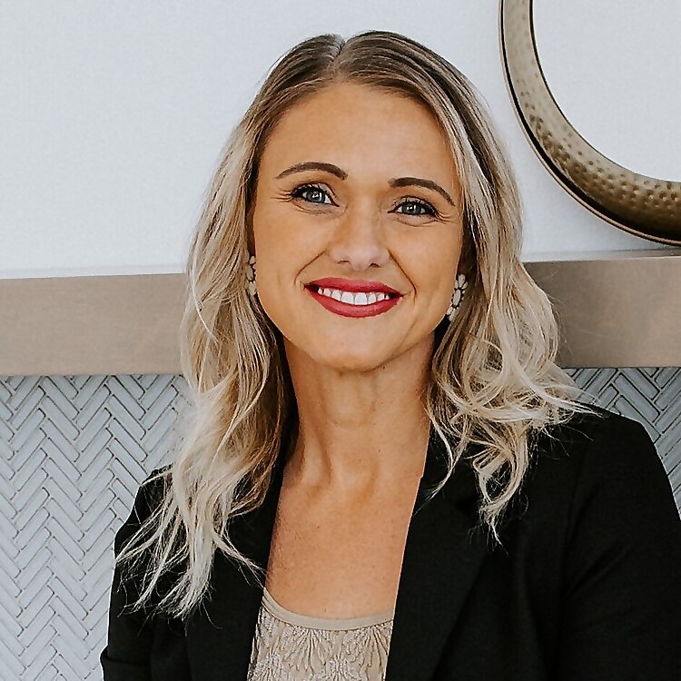 Ashley Grimshaw Lindquist