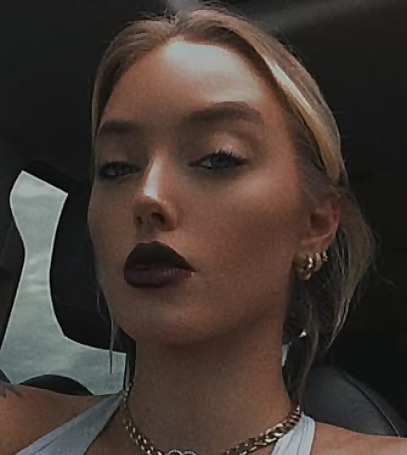 Savannah Von Wylde