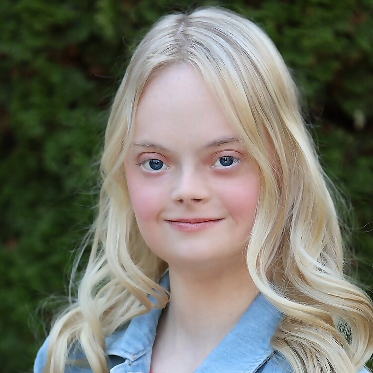 Lily D Moore