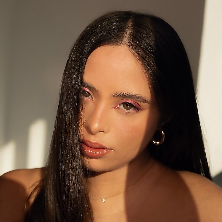 Laura Simões