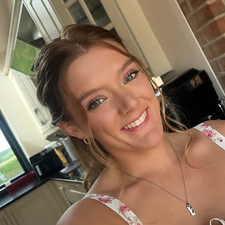 Lizzie Murray