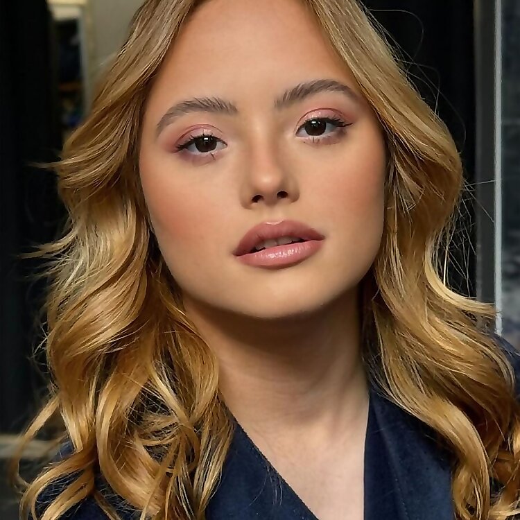 Maria Júlia Dias
