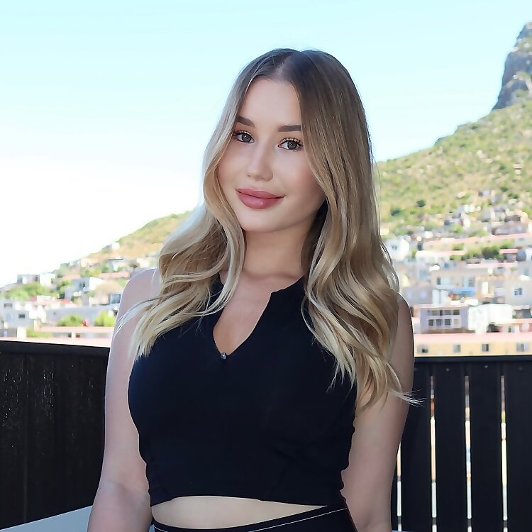 Amalia Davis