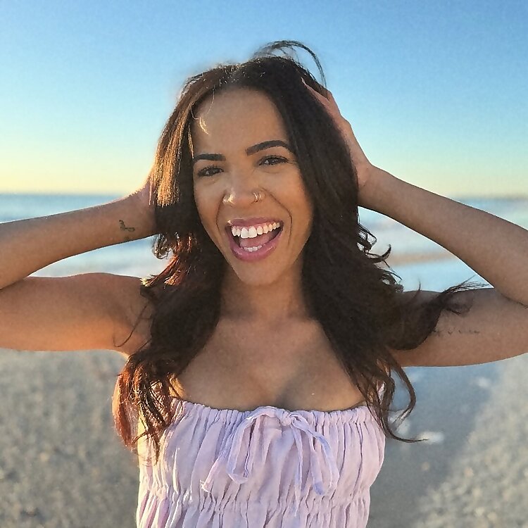 Selena Colon