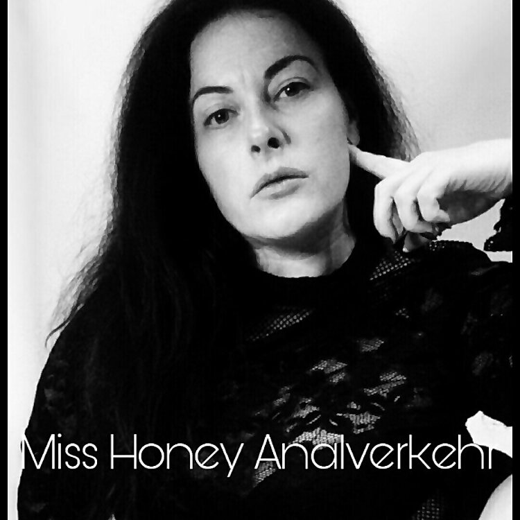 Honey Analverkehr