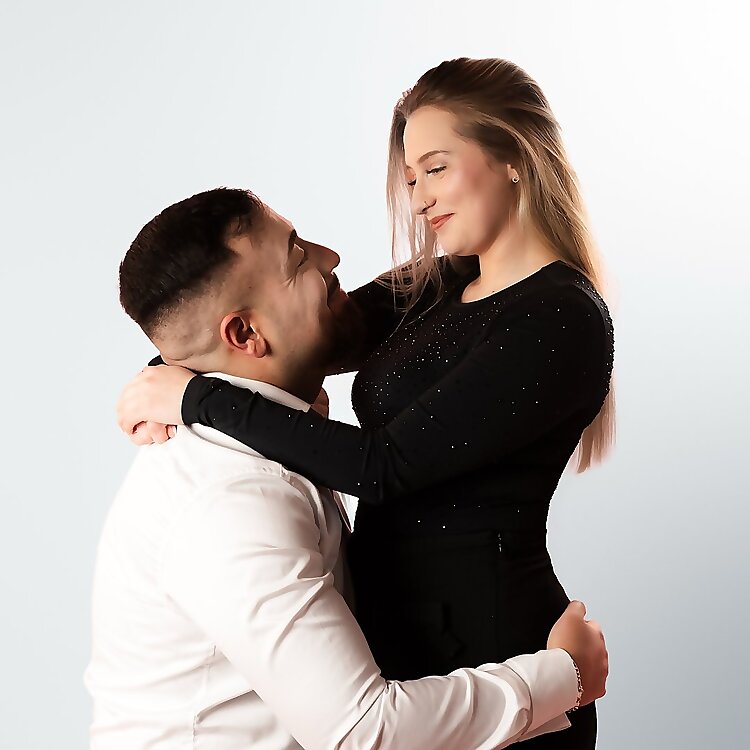 Hamza & Alisha Tas