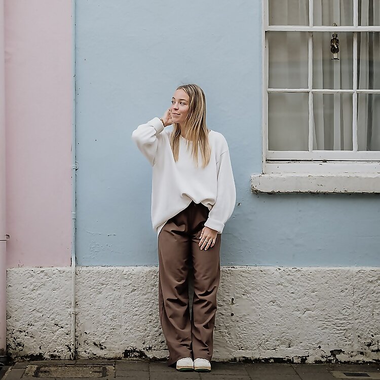 Katie Lois Hutchinson