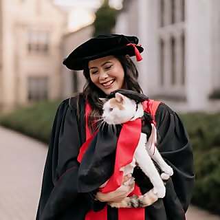 Dr Cindy Pham