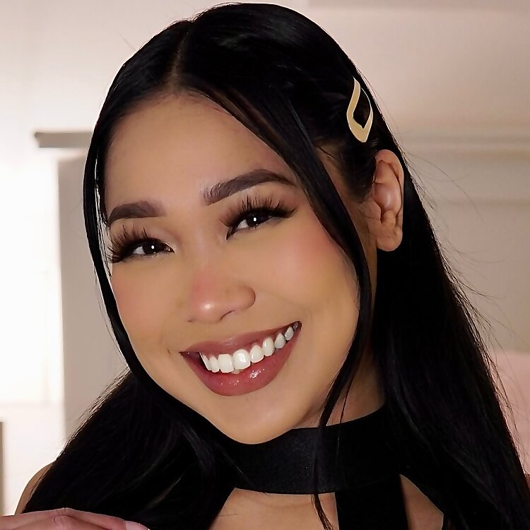 Lola Valentine