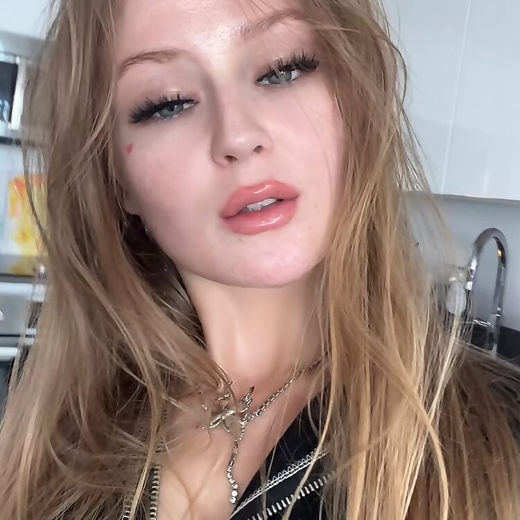 Natalia Queen 