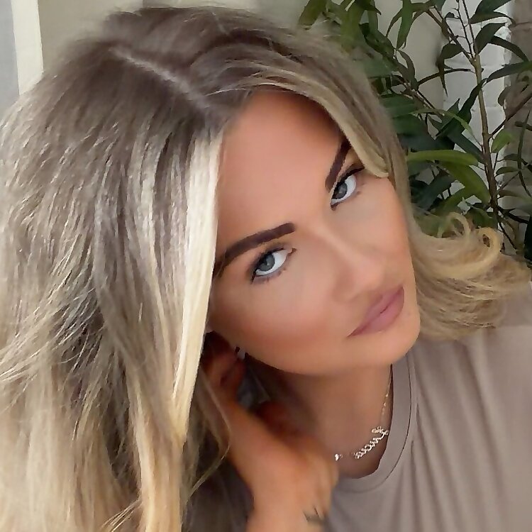 Shaughna Phillips