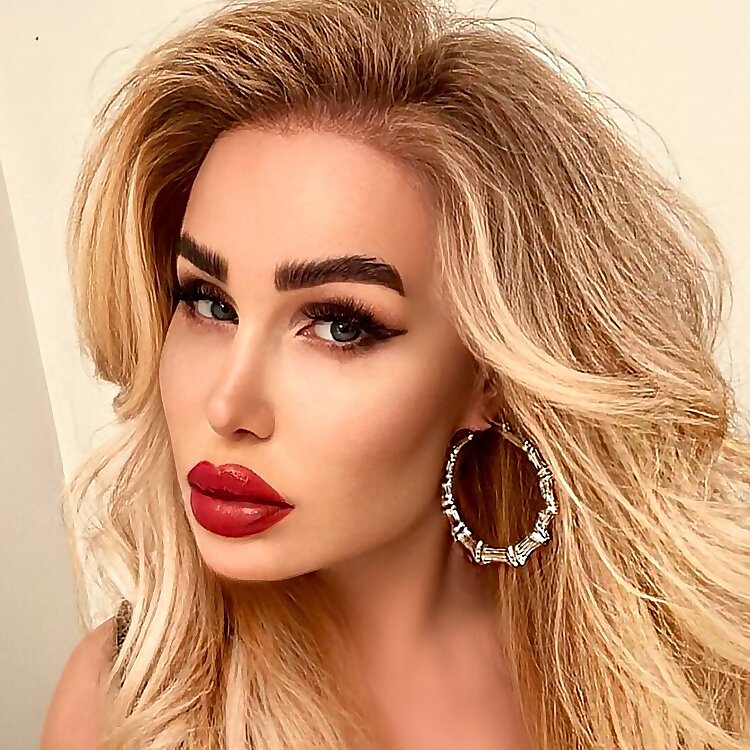 Deren Svitlana