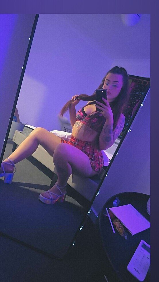 👻 𝕲𝖍𝖔𝖘𝖙 𝕲𝖎𝖗𝖑 👻 5ft5 Brissy M!lf 🖤