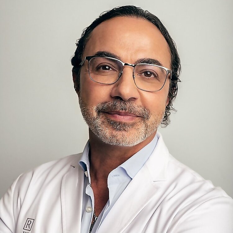 Dr. David Amron