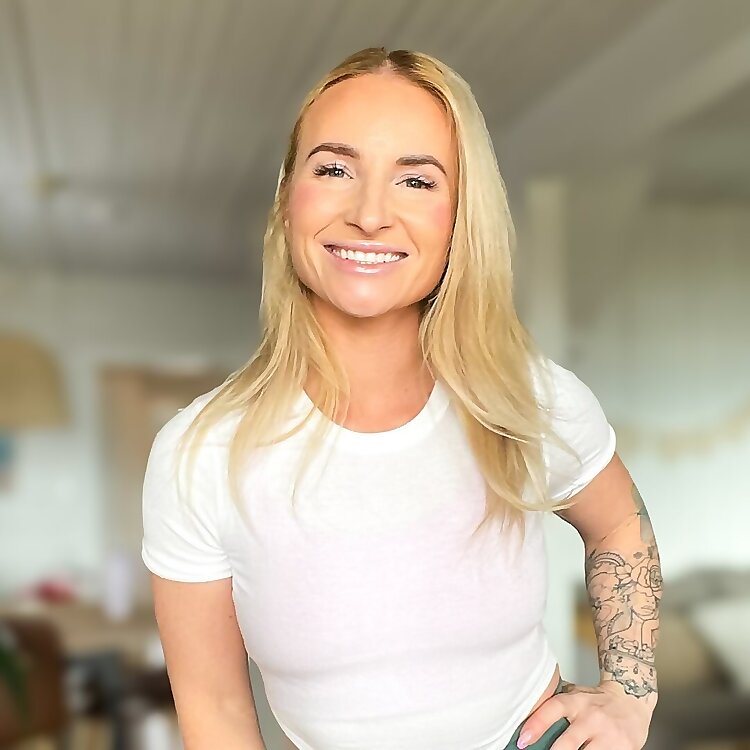 Laura Kerr