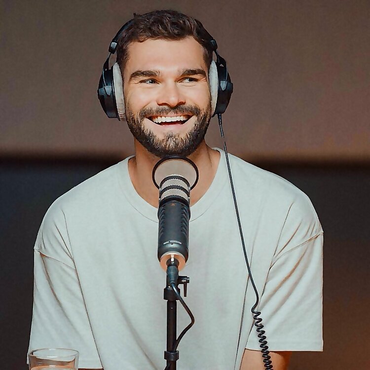 Isaac Humphries