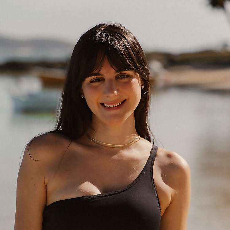 Anais Arathni