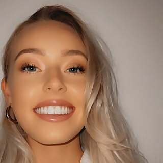 Lauren Ava
