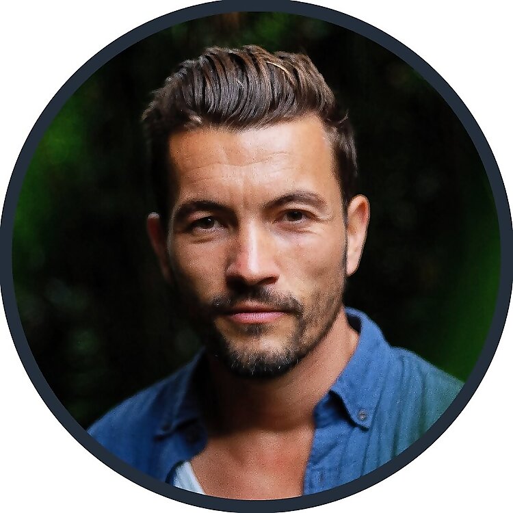 Alex Vizeo