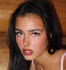 Mo