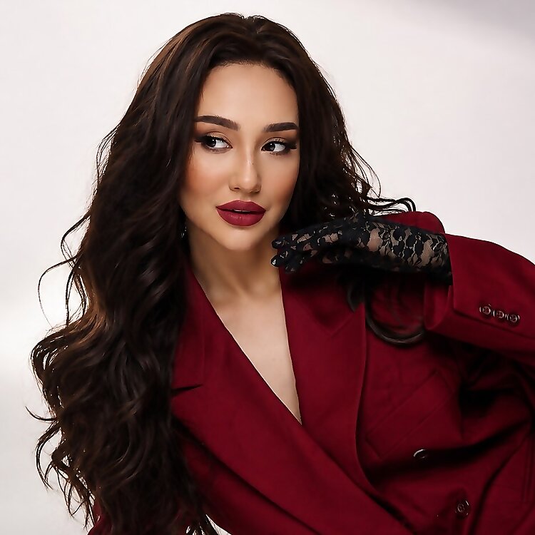 Aysanem Yusupova