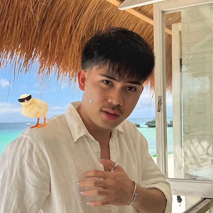 Keejay Valenzona